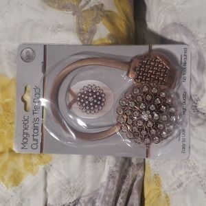 2 PC Magnetic Curtain's Tie Back.